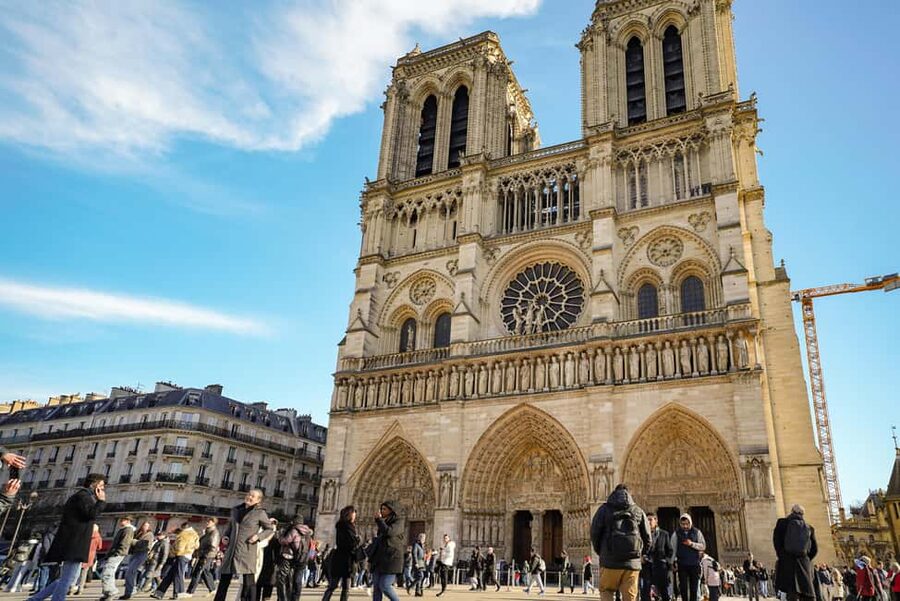 Paris: Notre-Dame Professional Guided Tour with Free Entry - Key reasons this Notre-Dame tour works