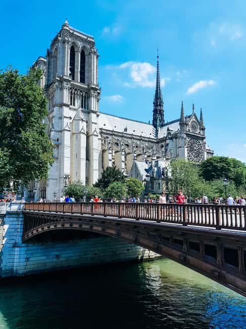 Paris: Notre-Dame Professional Guided Tour with Free Entry - The Emmanuel bell and the towers after the 2019 fire