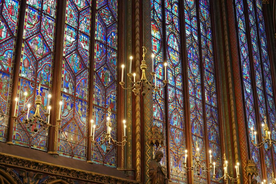 Paris: Notre-Dame Professional Guided Tour with Free Entry - Interior time is self-guided, so go in with a plan