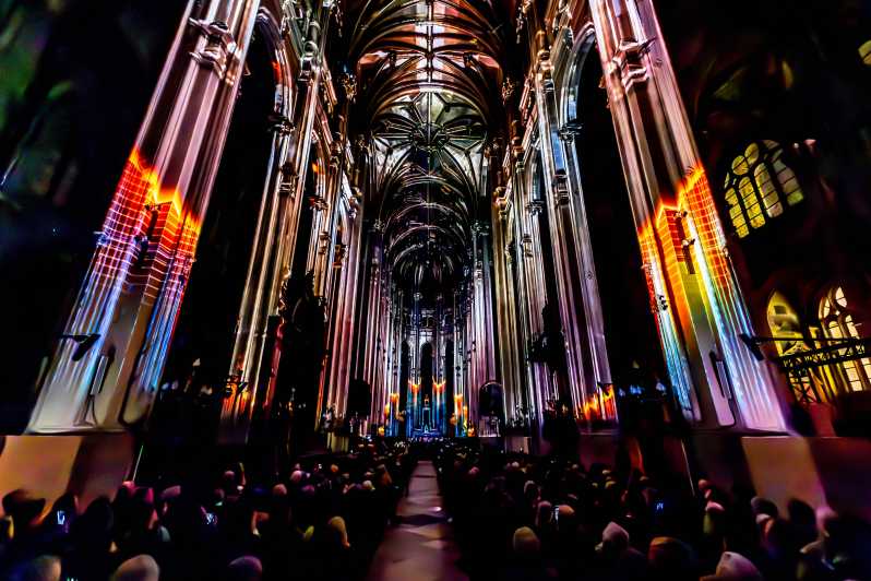Paris: Nouveau spectacle Son et lumière - LUMINISCENCE - Key things to know before you go