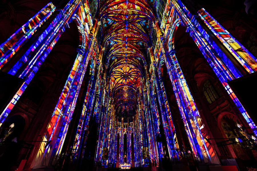 Paris: Nouveau spectacle Son et lumière - LUMINISCENCE - Timing, entry, and how to avoid stress