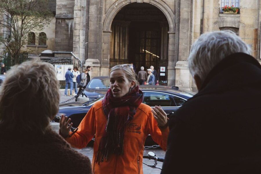 Paris: Off the Beaten Path City Secrets Bike Tour - Key Things You’ll Notice Fast