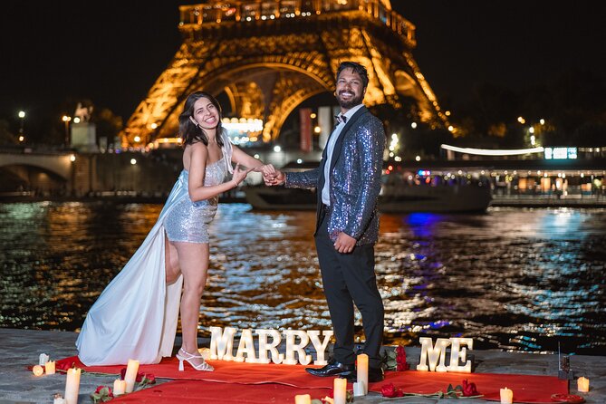 Paris One-Hour Private Photo Shoot - How Alberto and Isabelle Keep It Fun and Natural (Instead of Awkward)