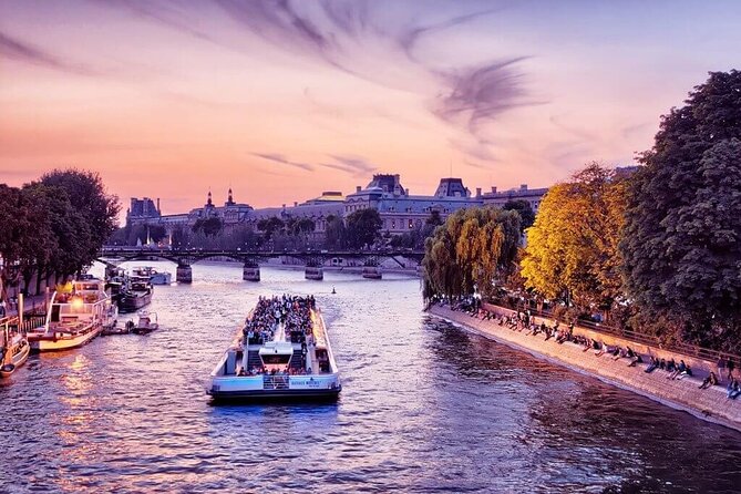 Paris - One Hour Seine River Cruise with Recorded Commentary - Timing Tips: Sunset, City Lights, and Eiffel Tower Sparkle