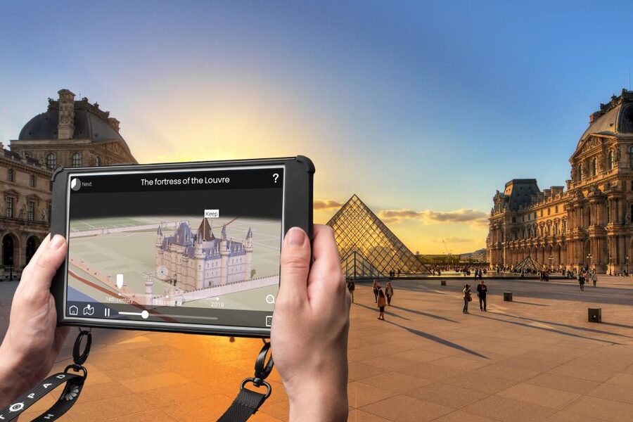 Paris: Openair Double Decker Bus Audio-Guided City Tour - Notre Dame, Pont Neuf, Bastille Square, and Luxembourg Gardens