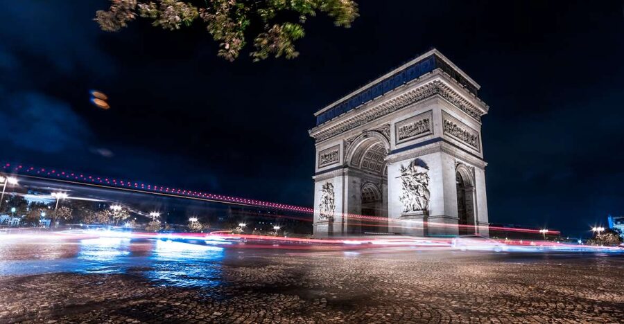 Paris: Panoramic Night Tour with Audio Guide and Host - Key things I’d bank on