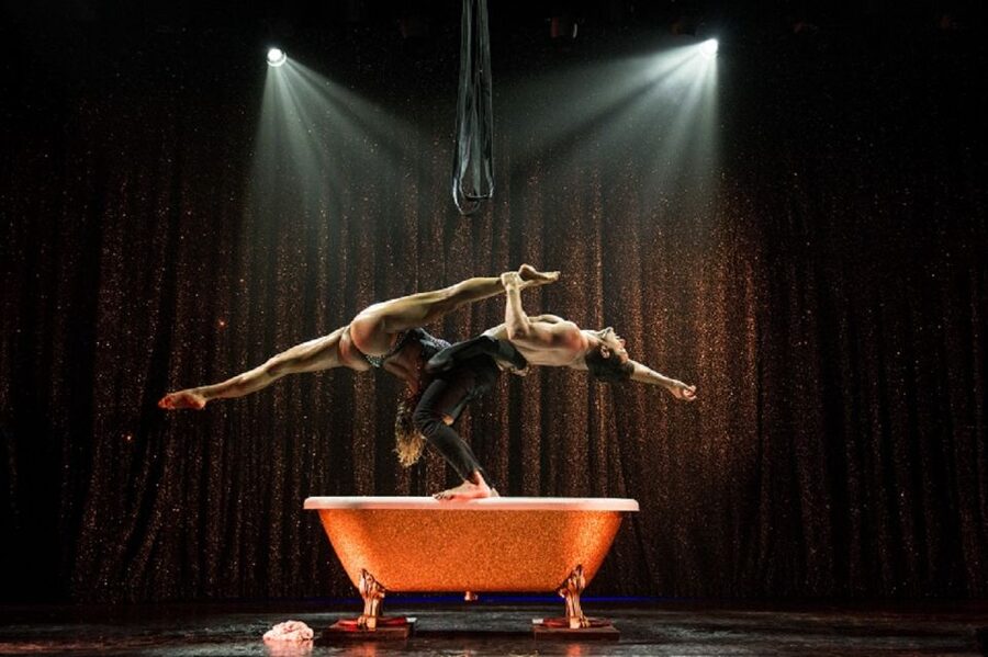 Paris: Paradis Latin Cabaret Show with Optional Champagne - Seating and sightlines: the upstairs issue you must plan for