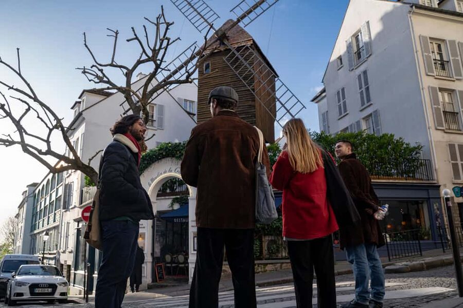 Paris: Pastries & Tragedies - A sweet tour of Montmartre - More bakery stops before Sacré-Cœur