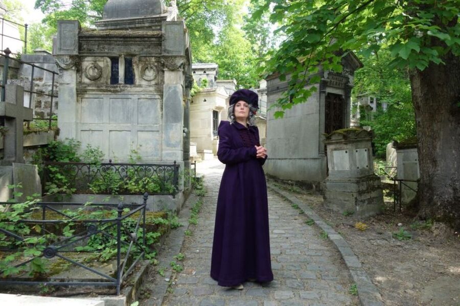 Paris: Père Lachaise Cemetery Guided by the Great Sibylle - Value for $28: What You Get in 2 Hours