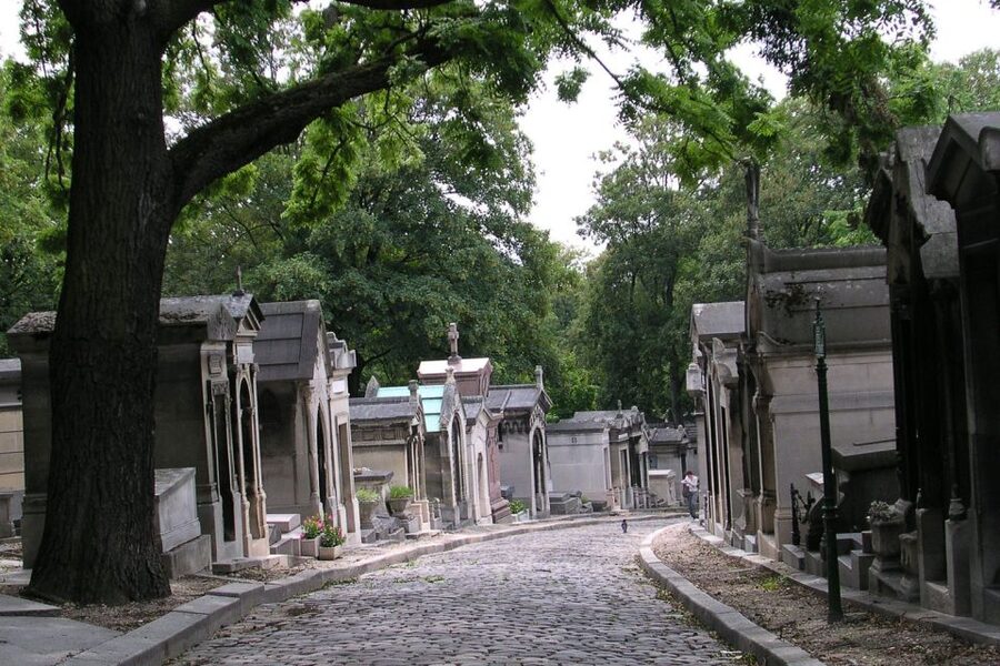 Paris: Père Lachaise Cemetery Guided Tour - 12 guests 2,5h - Practical tips that keep your tour smooth