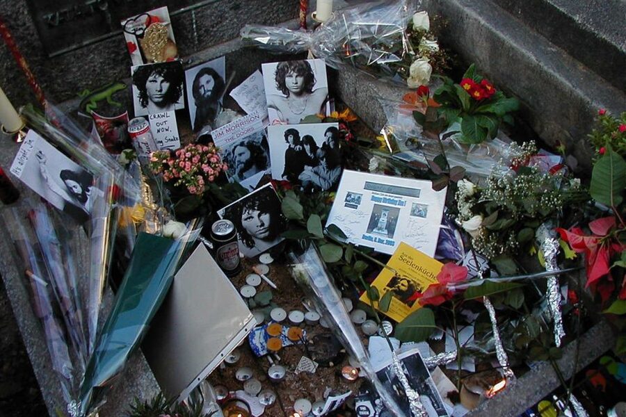 Paris: Père Lachaise Cemetery Guided Tour - 12 guests 2,5h - Who should book this Père Lachaise guided tour