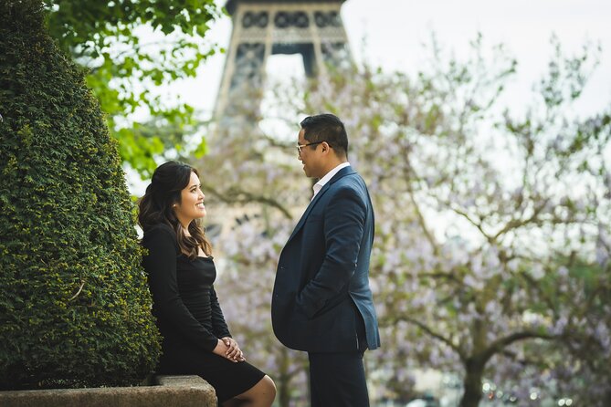 Paris Photo Session: Be the Star of Your Own Movie - On the Ground With Panos: Posing Without Feeling Fake