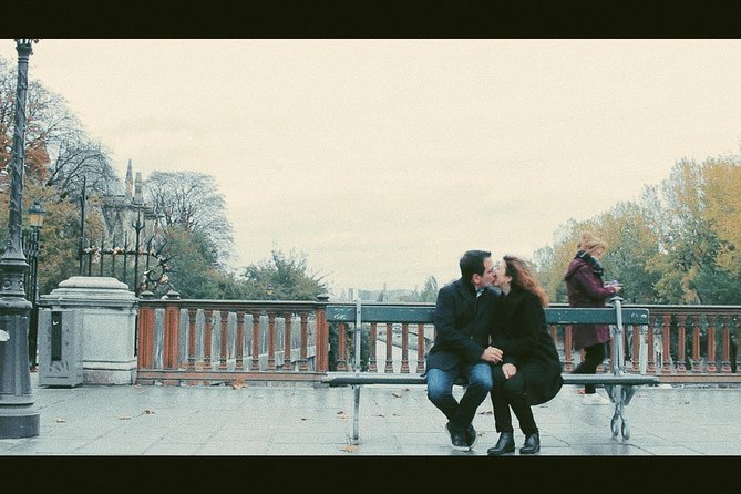 Paris Photo Shoot with Professional Photographer - Eiffel Tower stop: big views with real Paris in the frame