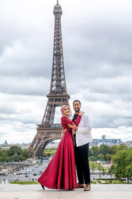 Paris: Photoshoot Around Eiffel Tower with 55 Edited Photos - Meet at Trocadéro, Then Chase the Right Eiffel Angles