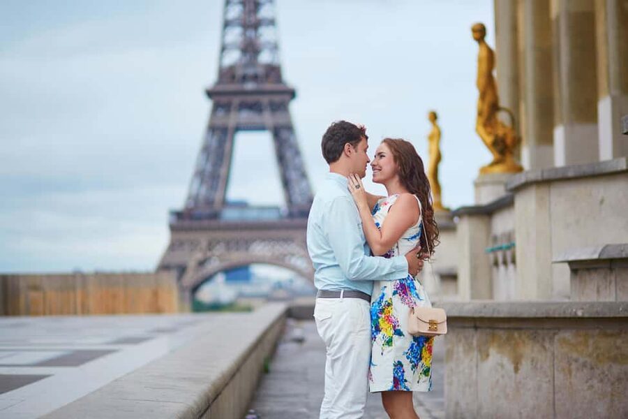 Paris: Photoshoot at The Big Three - A Paris Photo Walk That Does the Hard Part for You