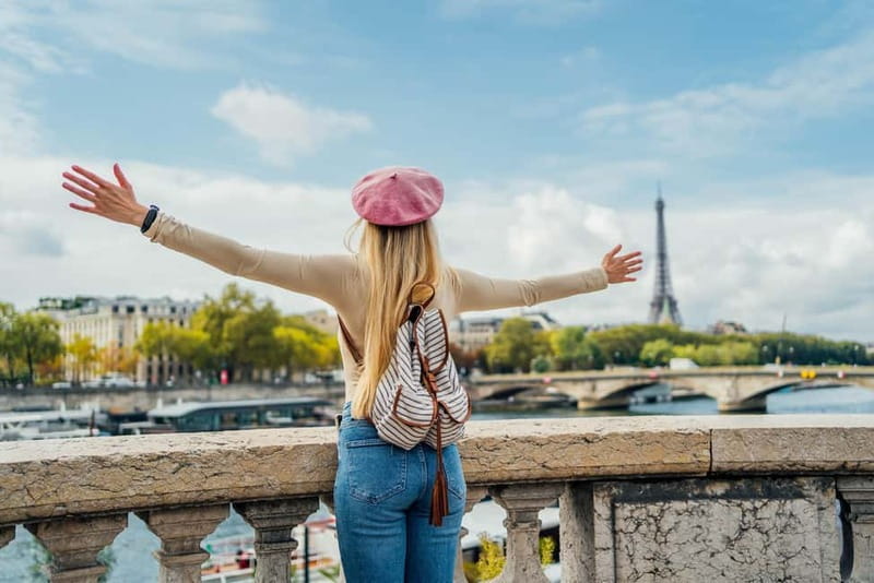 Paris: Photoshoot at The Big Three - Eiffel Tower and the Viewpoint: From Icon to Story