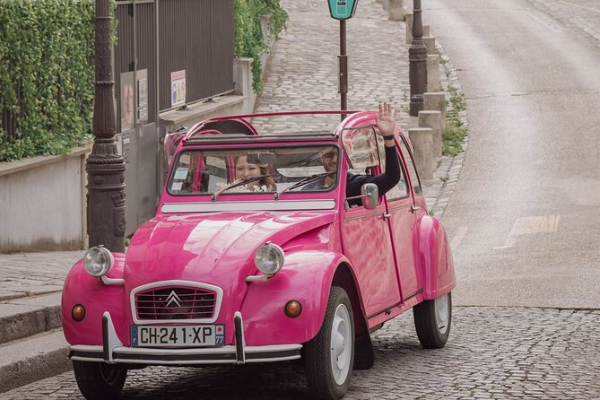 Paris Pink Tour by Night with Champagne - Montmartre and Sacré-Cœur: First Views, Big Atmosphere