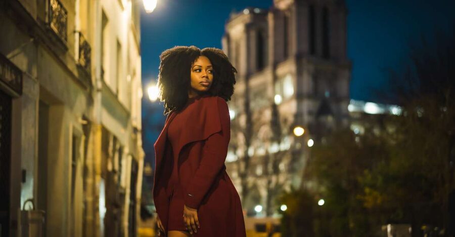 Paris: Premium Film Director Photoshoot & Natural Direction - Getting started near Bir-Hakeim: the route, the pace, and why it works