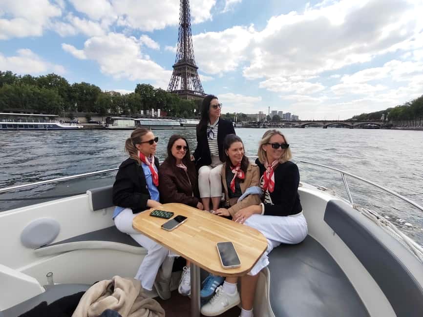 Paris: Private Boat Cruise on Seine River - A Private Seine Cruise That Turns the Sights Into Photo Backdrops