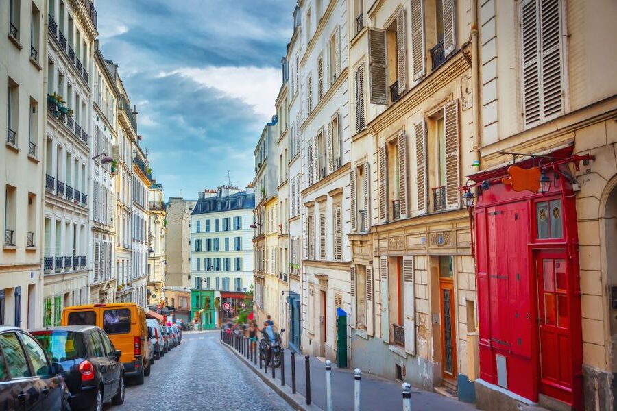 Paris: Private & Custom Le Marais Tour with a Local - Pompidou area, coffee or wine, and finishing with a proper reset
