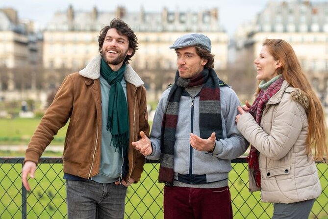 Paris Private Custom Tour with a Local Guide, Hidden Gems & Highlights - Place de la République to Le Marais: From Crossroads to Courtyards