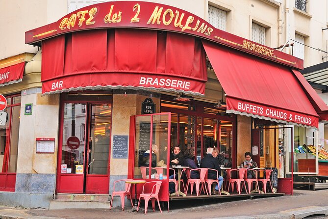 Paris Private Full Day Tour: Montmartre, Sights & Eiffel Tower - Café des Deux Moulins, Montmartre Cemetery, and a Belle Époque cabaret moment