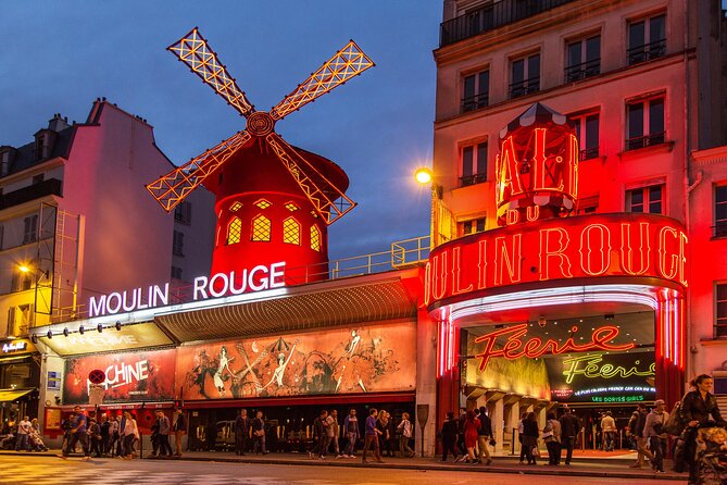 Paris Private Full Day Tour: Montmartre, Sights & Eiffel Tower - Bouillon Pigalle: a full hour for traditional French dining