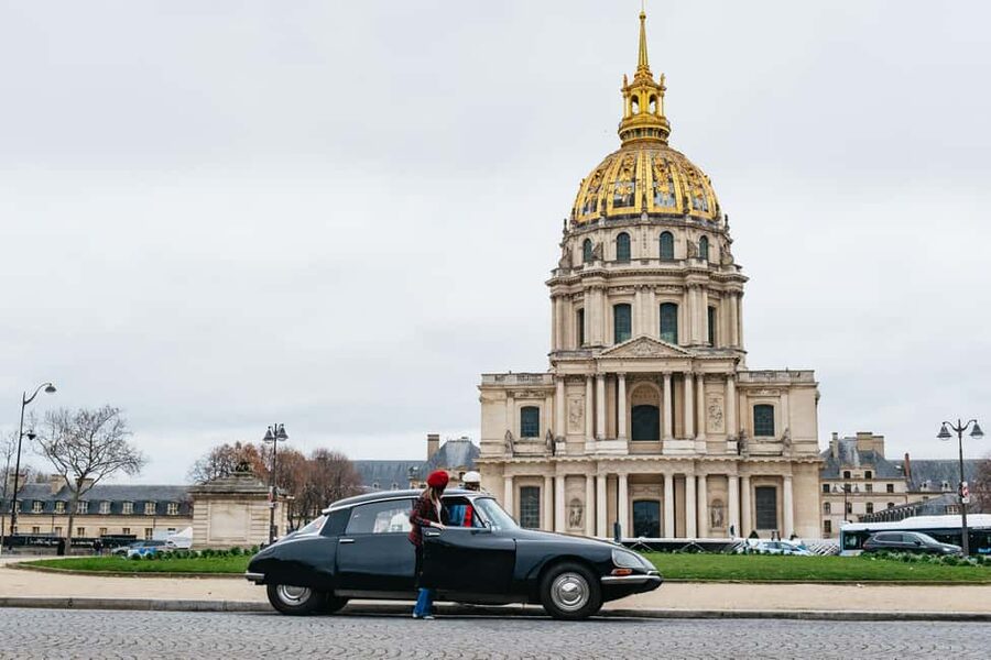 Paris: Private Guided City Tour in a Traction Avant or DS 21 - How long you book changes what feels complete