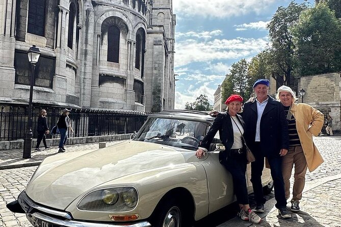 Paris Private Guided Tour in a Vintage Open Top French Car - Eiffel Tower and Arc de Triomphe: big monuments, short time, perfect framing