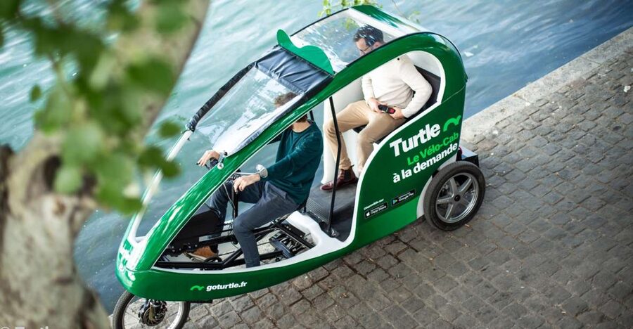 Paris : Private guided tour Rickshaw bike - Saint-Germain - Notre-Dame and the Latin Quarter stops that actually clarify the city