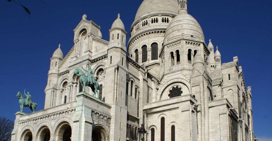 Paris: Private or Shared City Highlights Tour - The Louvre, Vendôme, and La Madeleine, a photo-friendly Grand Paris walk-by