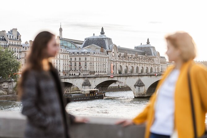 Paris Private & Personalized Half-Day Tour with a Local Guide - Montmartre-style streets and viewpoints: the art of uphill Paris