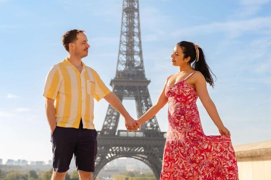 Paris: Private Photoshoot at the Eiffel Tower - Why This Eiffel Tower Shoot Feels Better Than Random Photo Stops