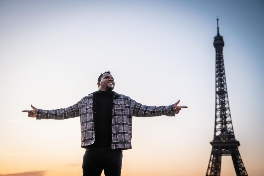 Paris: Private Photoshoot Near Eiffel Tower 55 Photos - Small Details That Add Up to a Better Shoot