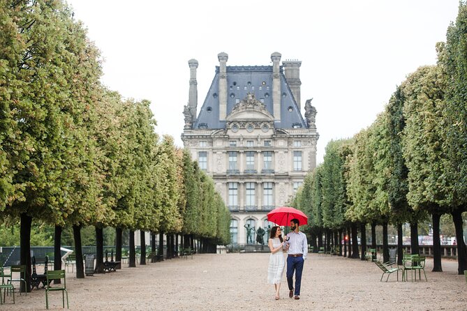 Paris - Private Photoshoot with a Top-Rated Local Photographer - Why this Paris photoshoot works better than selfie mode