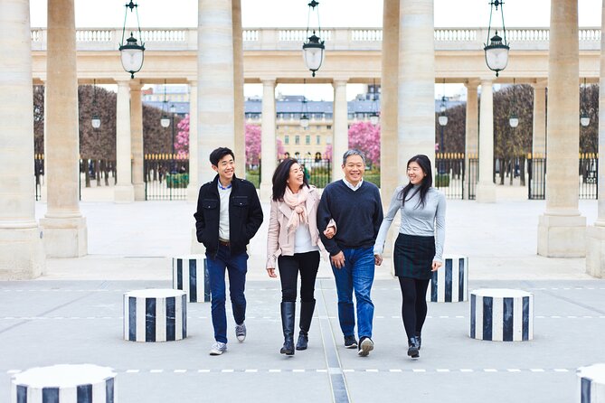 Paris - Private Photoshoot with a Top-Rated Local Photographer - Luxembourg Gardens: a calmer break for faces and flow