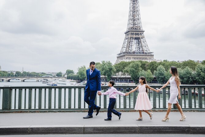 Paris - Private Photoshoot with a Top-Rated Local Photographer - Le Marais and Trocadéro: neighborhood charm plus big views