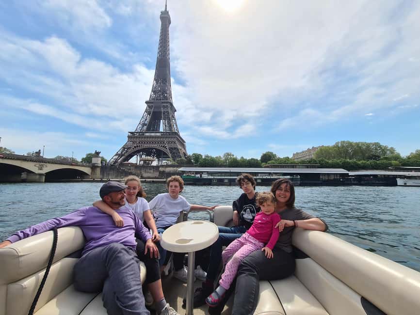 Paris: Private pontoon boat cruise on the Seine - Key things to know before you go