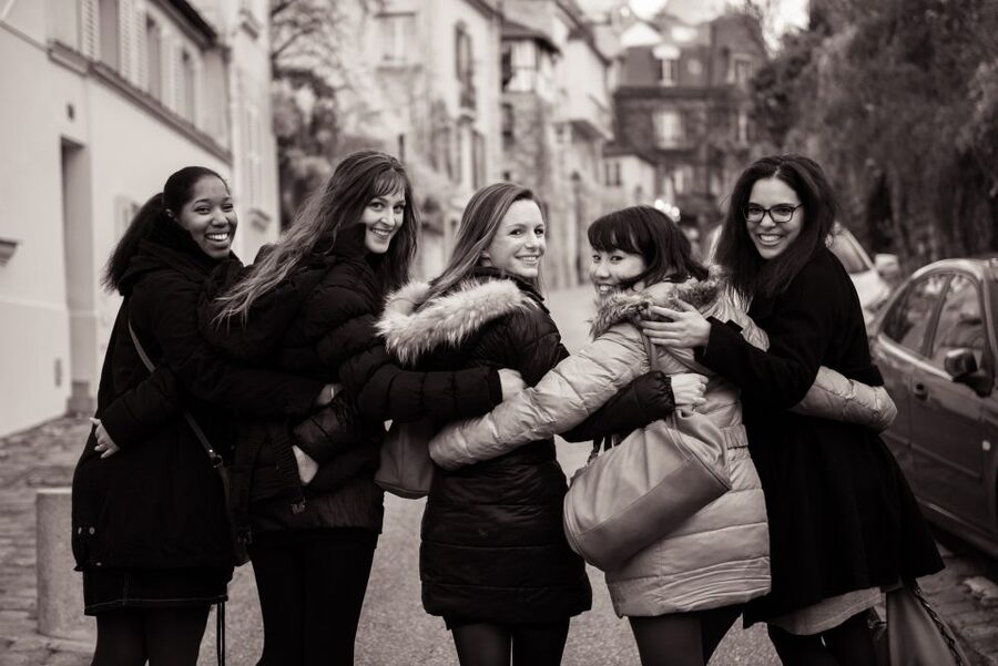 Paris: Private Professional Photo Shoot - Price and value: $470 per group, and when it really pays off