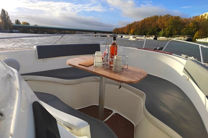 Paris Private Seine River Cruise with your Captain Guide - Starting point in Suresnes: the easy, real-world way to begin