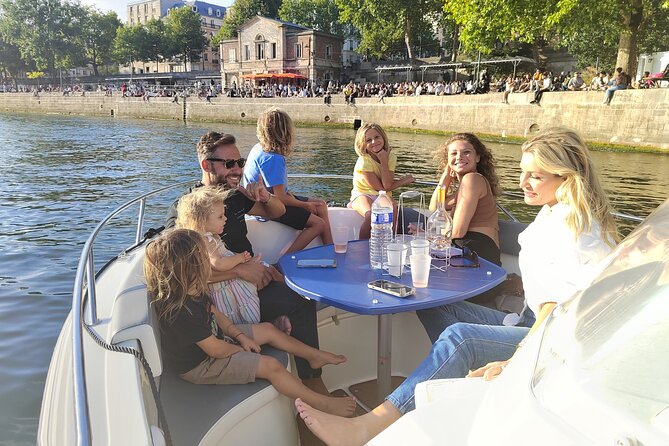 Paris Private Seine River Cruise with your Captain Guide - Pont Neuf and the padlock bridge: Paris changes, and the bridges prove it