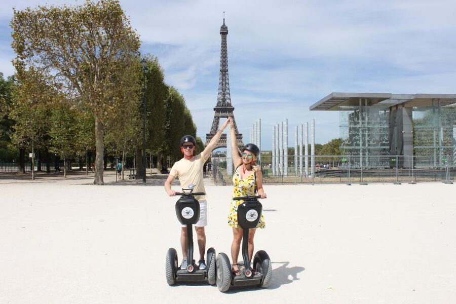 Paris: Private Sightseeing Segway Tour - Grand Palais and Petit Palais: Elegance at Street Speed