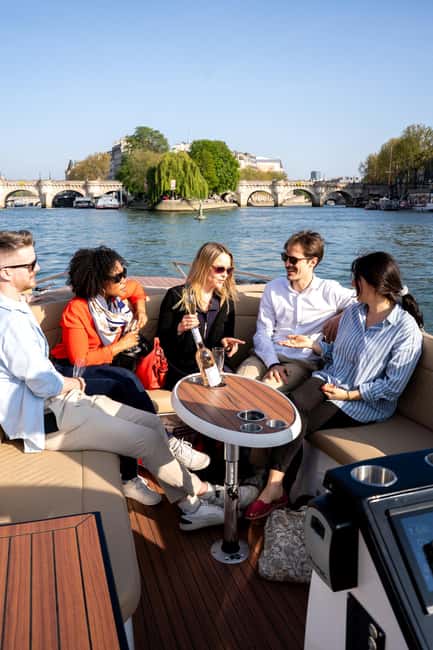 Paris: Private Small Boat Cruise with Rosé and Macarons - Eiffel Tower Photo Stop Plus Pont Alexandre III Guided Moments