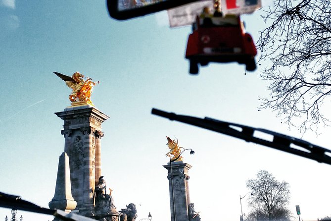 Paris Private Tour: Romantic Tour in a 2CV - The 2-hour flow: flexible photo stops, real city pace