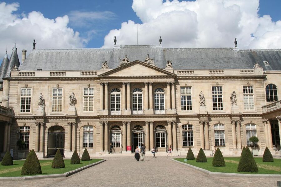 Paris: Private Tour with a Local Guide - Galerie Vivienne: the arcade you’ll want to linger in