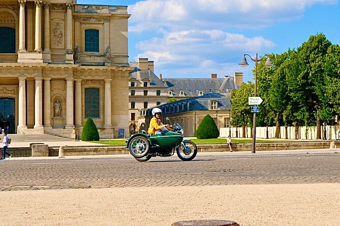 Paris: Private Vintage Sidecar Tour with Pick-Up at your Hotel - Notre-Dame and Invalides: the stops that feel like a history lesson in motion