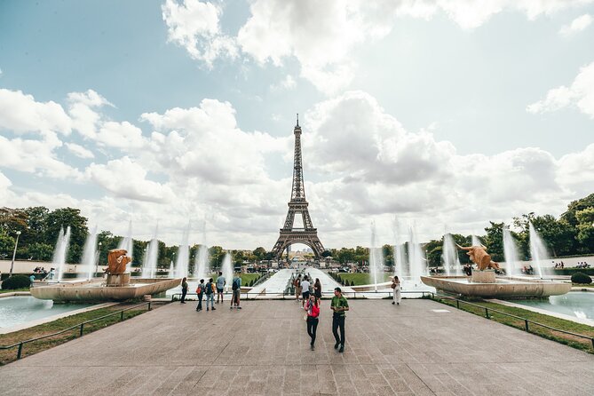 Paris: Private Walking Tour with a Local - Meet-up choices: Louvre Museum, Cafe Palais Royal, or right by your hotel