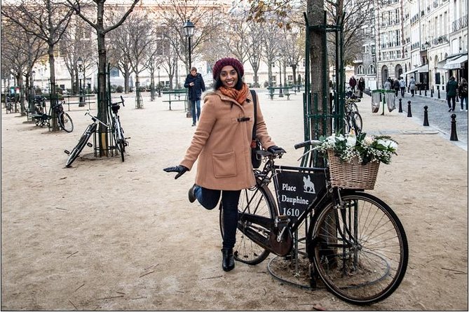 Paris Private Walking Tour with a Personal Photographer - Price, Group Size, and Value for Families and Couples
