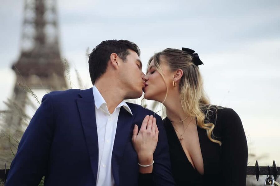 Paris: Professional Photoshoot by the Eiffel Tower - The Second Stop and the Secret Location: More Variety in Less Time