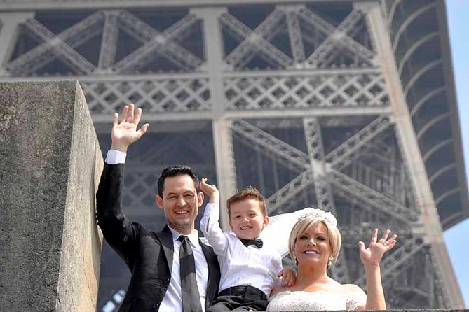Paris Renew Your Wedding Vows Experience with Professional Photographer - The Photographer-Led Walk: How You Get Real Eiffel Tower Images